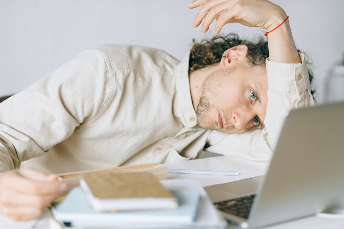 Desgaste Laboral: Entendiendo y Superando el Síndrome de Burnout